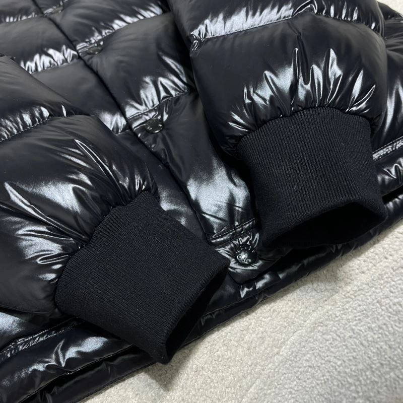 Moncler Down Jackets TechFriendly 145010