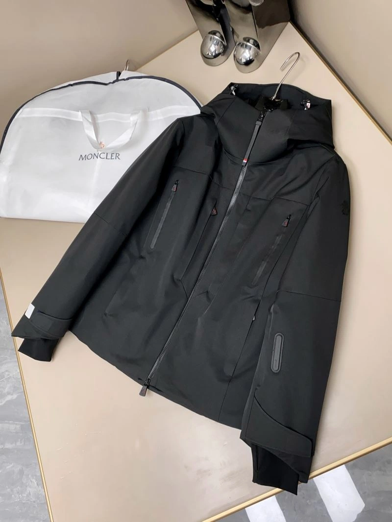 Lightweight Moncler Down Jackets 145007
