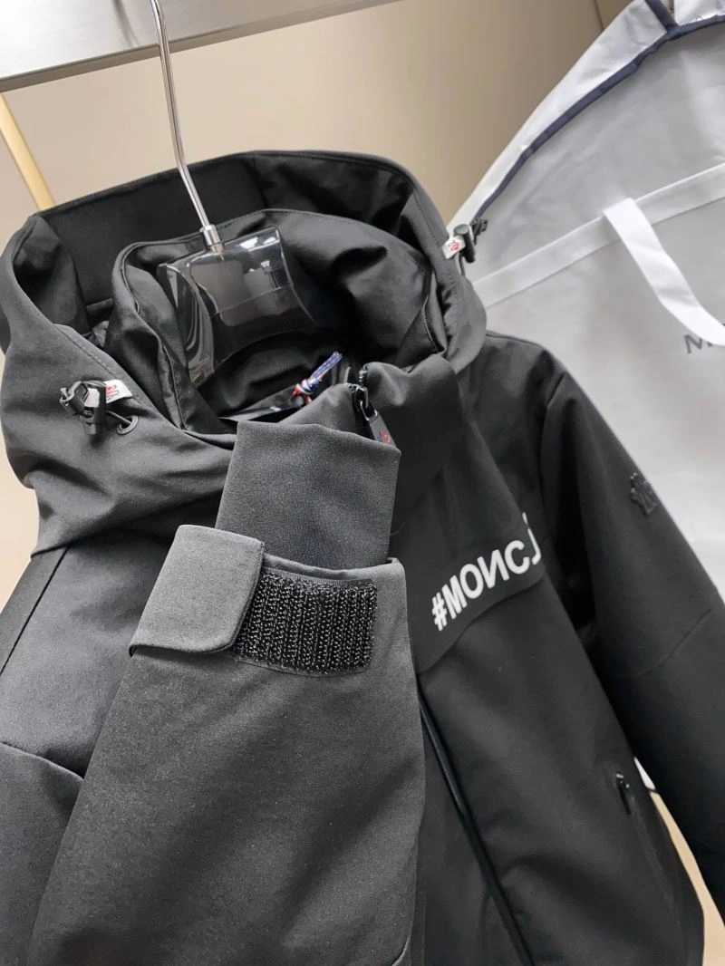 DailyWear Moncler Down Jackets 144995
