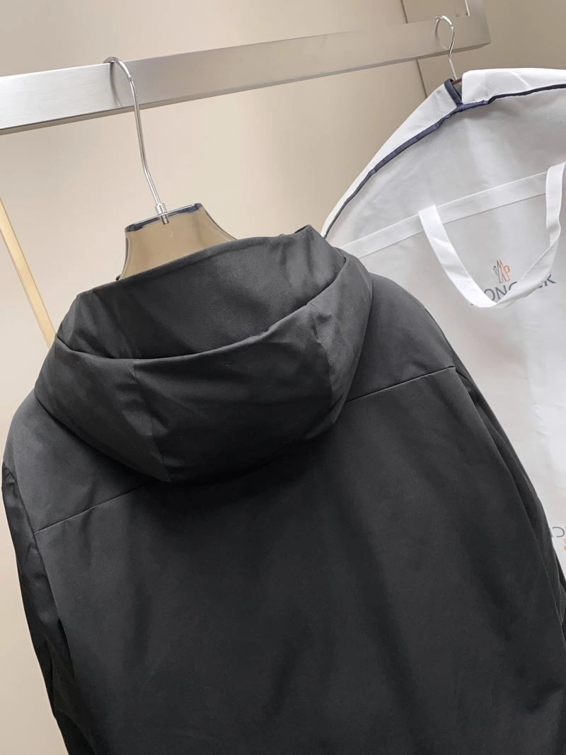Moncler Down Jackets FashionForward 145001