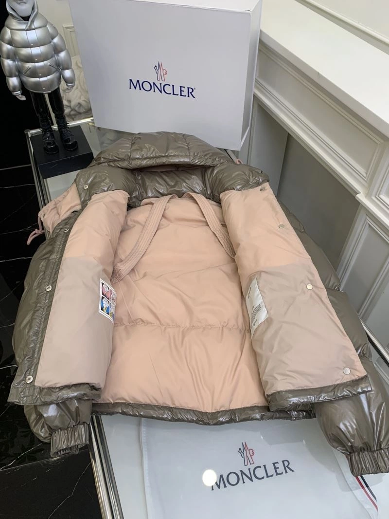 FashionForward Moncler Down Jackets 144996