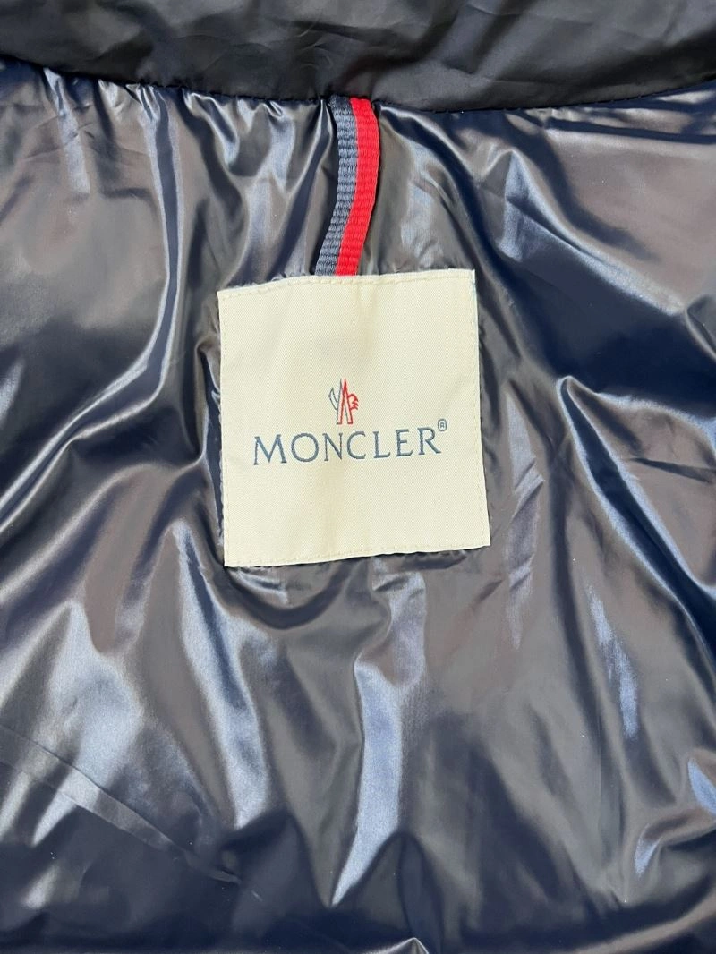 Unisex Moncler Down Jackets 144981