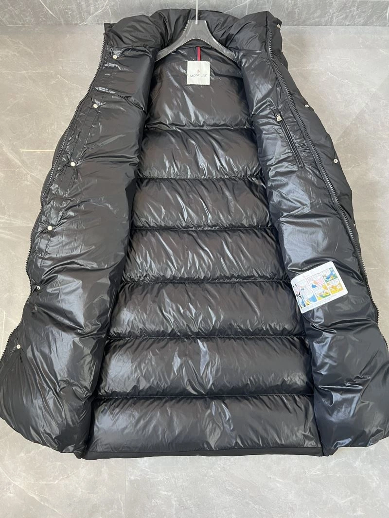 Moncler Down Jackets WeatherProof 144994