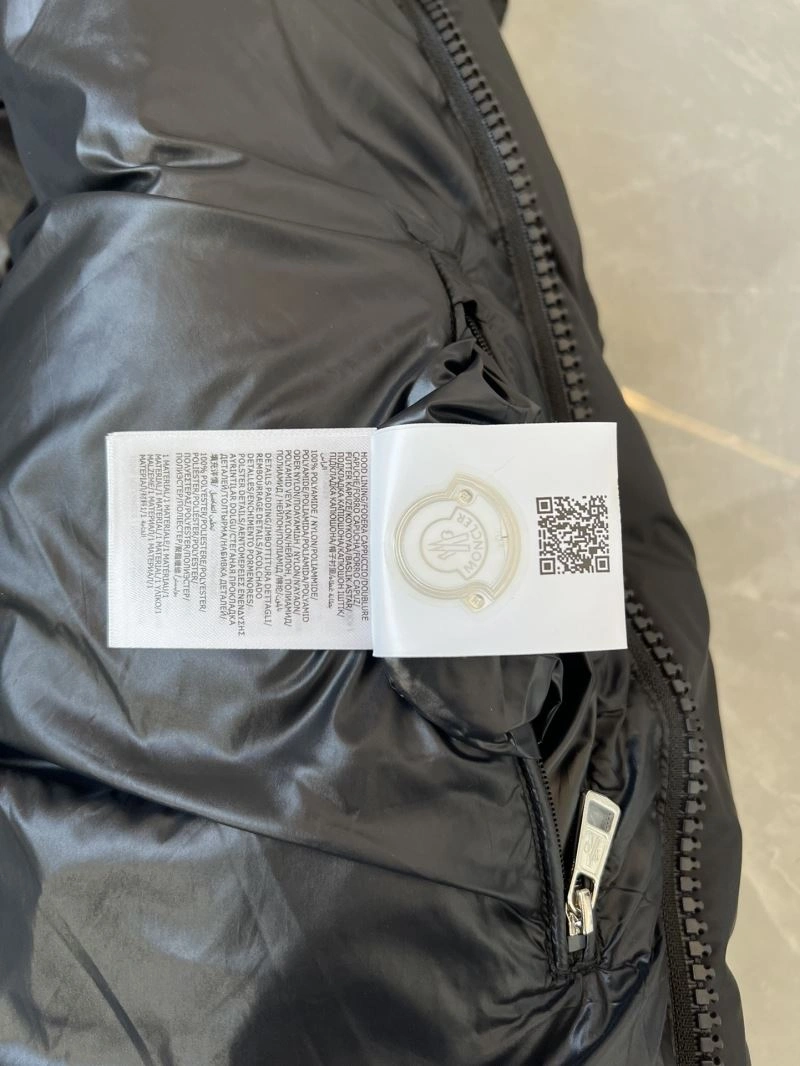 Moncler Down Jackets WeatherProof 144994