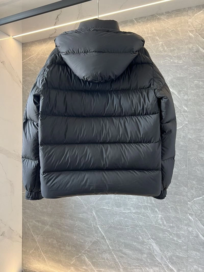 Moncler Down Jackets Bold 144985