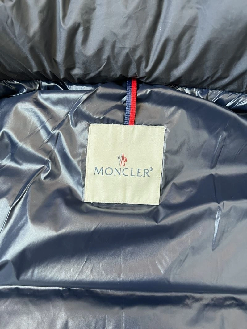Comfortable Moncler Down Jackets 144979