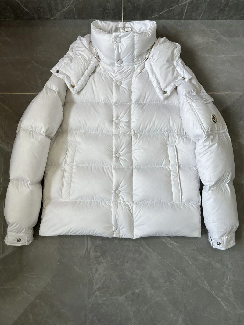 Moncler Down Jackets Durable 144982