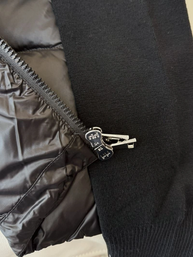 Moncler Down Jackets Durable 144976