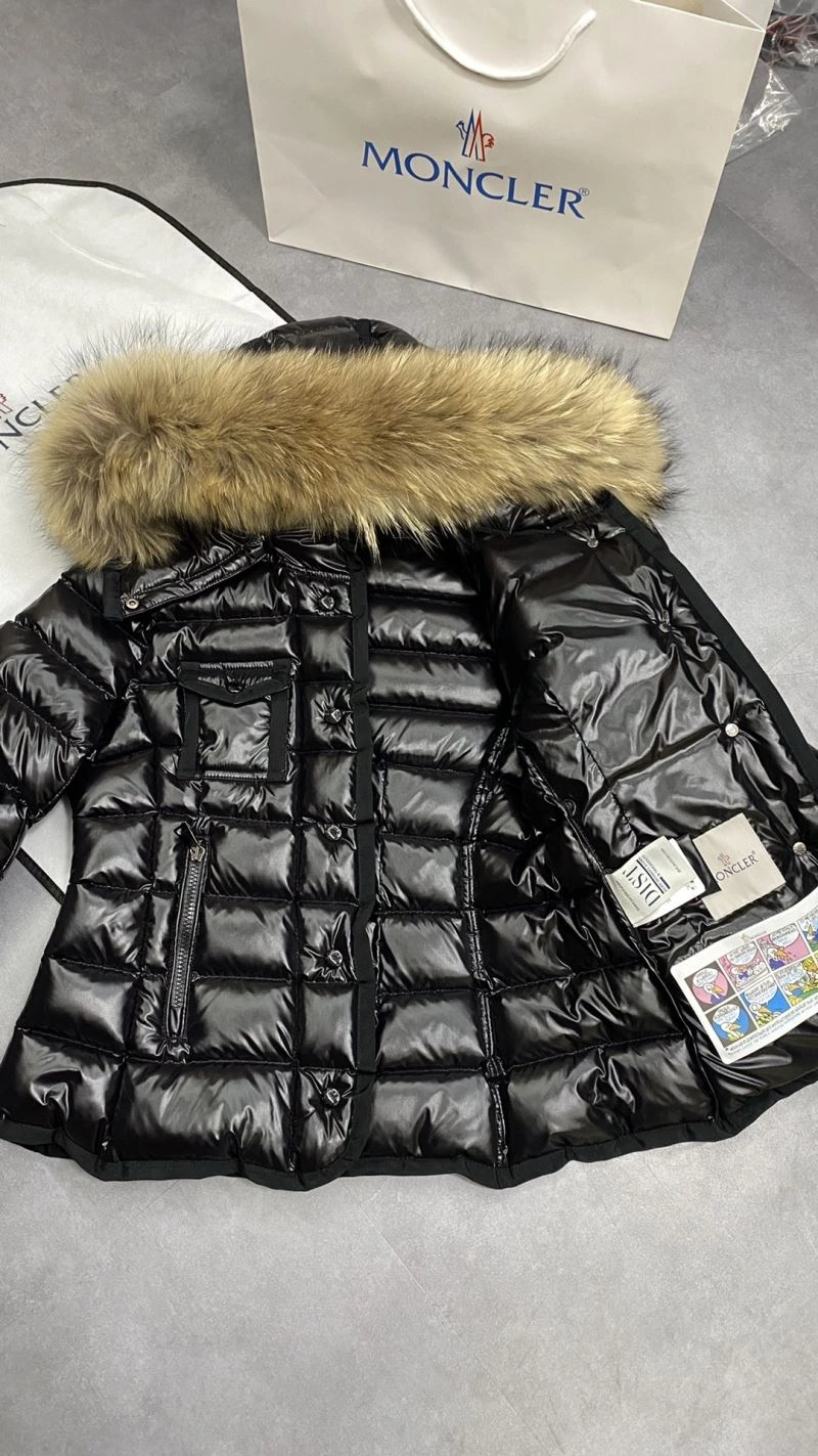 Moncler Down Jackets Minimalist 144970