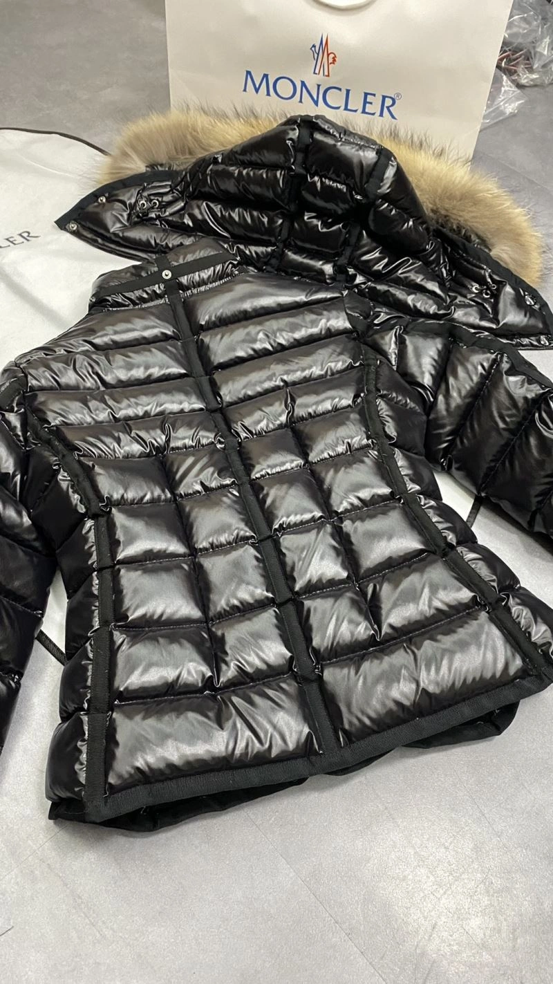 Moncler Down Jackets Minimalist 144970