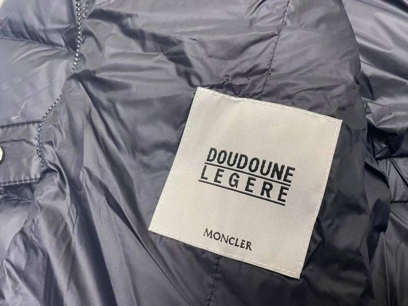 Sustainable Moncler Down Jackets 144951