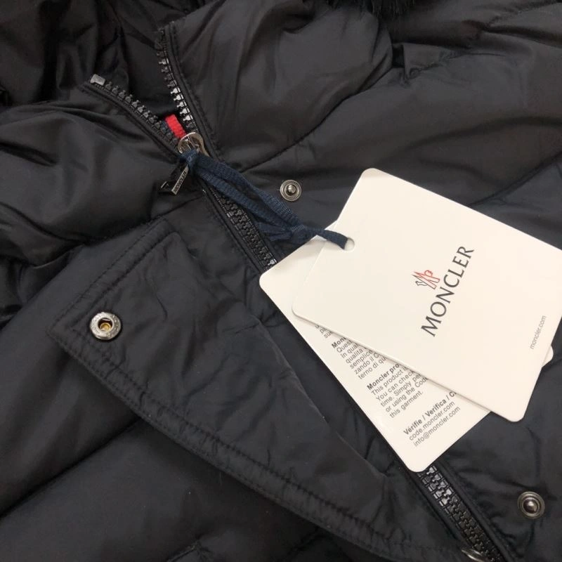 EasyMatch Moncler Down Jackets 144960