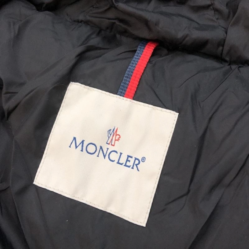 EasyMatch Moncler Down Jackets 144960