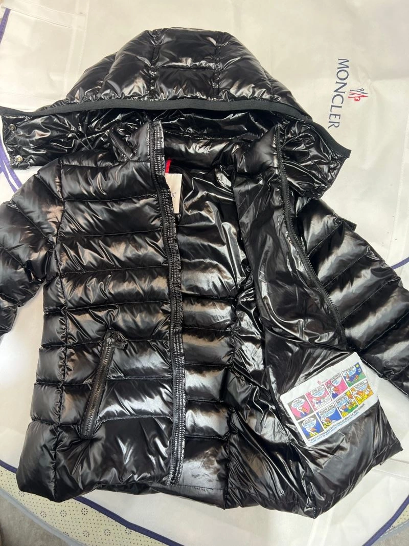 SmoothTexture Moncler Down Jackets 144956