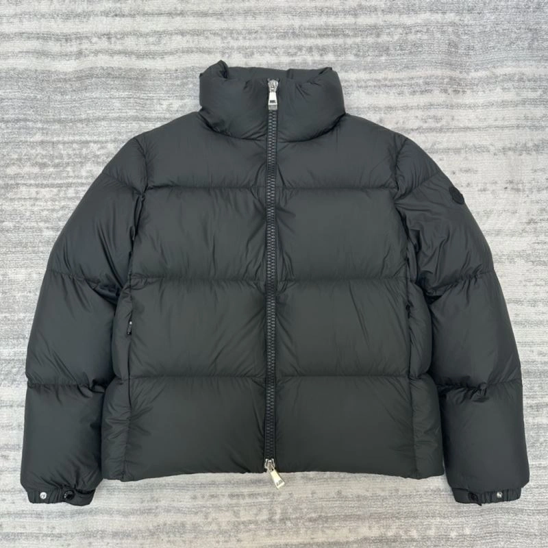 Moncler Down Jackets Youthful 144958