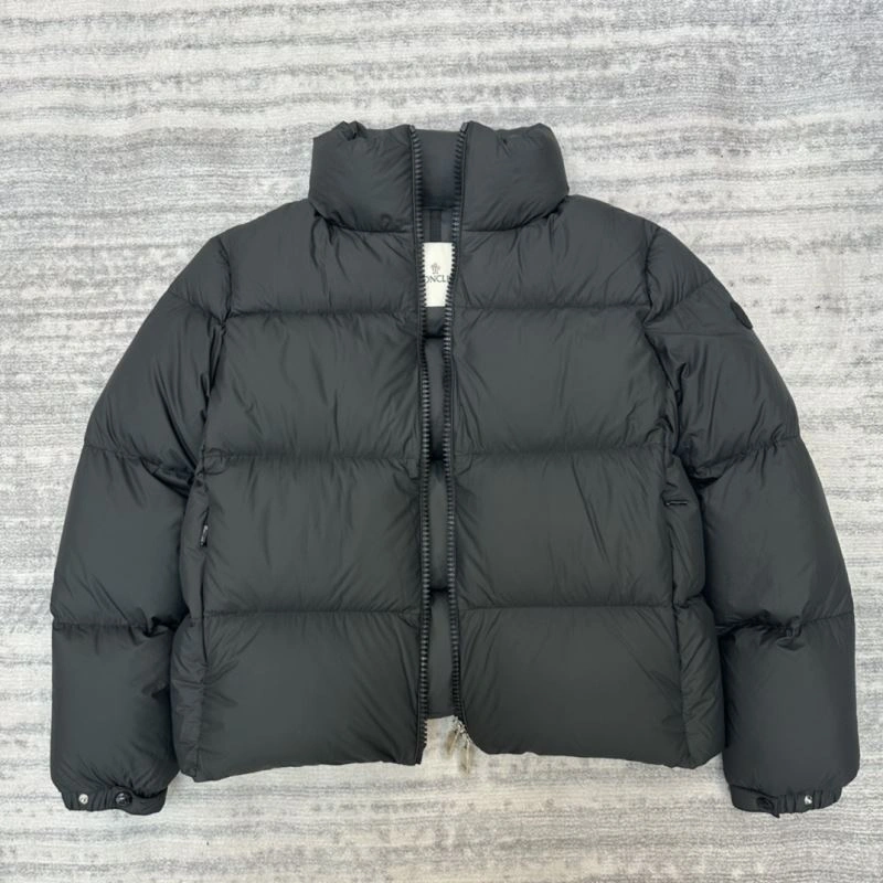 Moncler Down Jackets Youthful 144958
