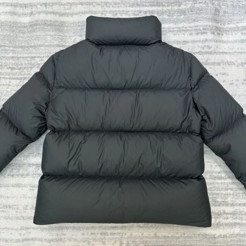 Moncler Down Jackets Youthful 144958
