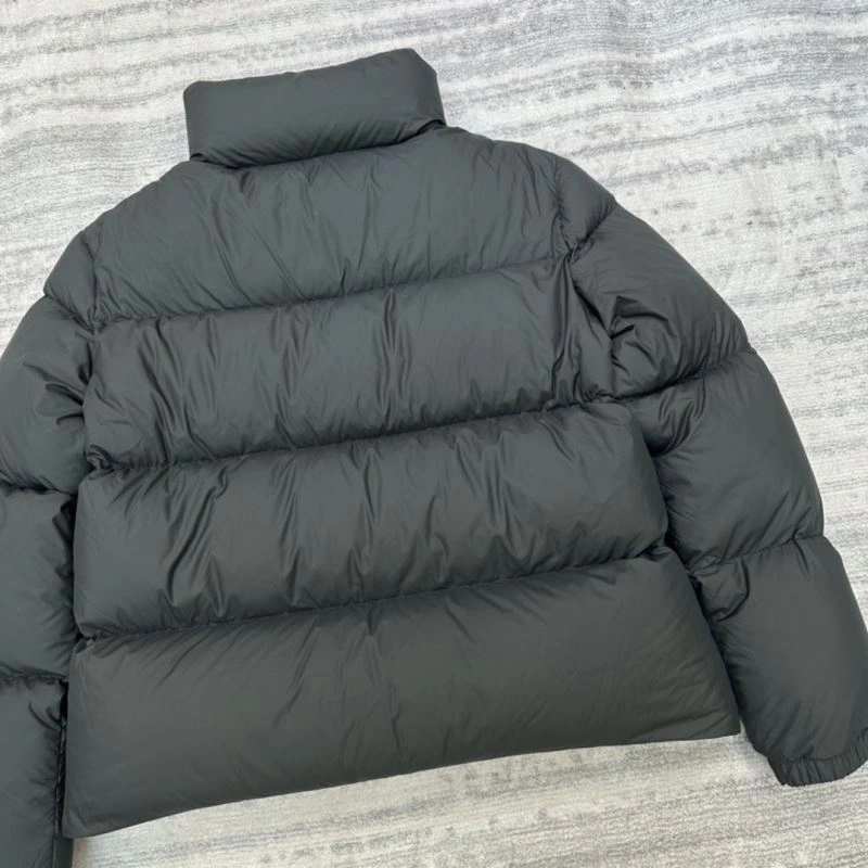 Moncler Down Jackets Youthful 144958
