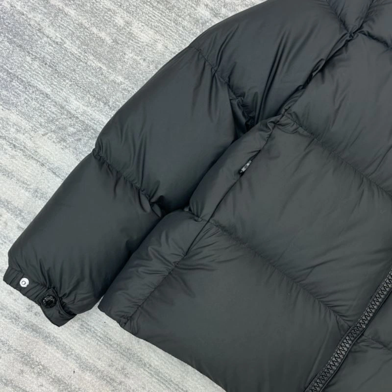 Moncler Down Jackets Youthful 144958