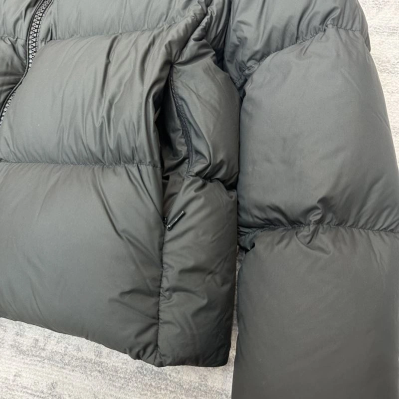 Moncler Down Jackets Youthful 144958