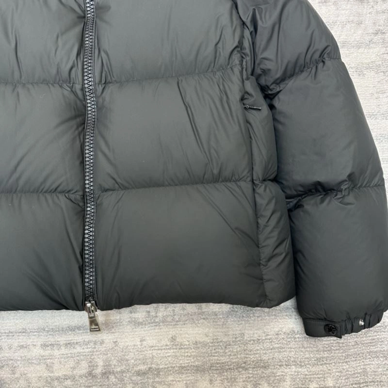 Moncler Down Jackets Youthful 144958