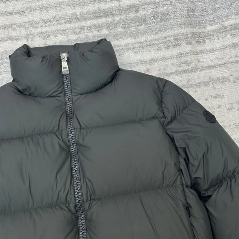 Moncler Down Jackets Youthful 144958