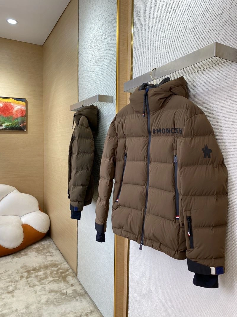 WaterResistant Moncler Down Jackets 144945