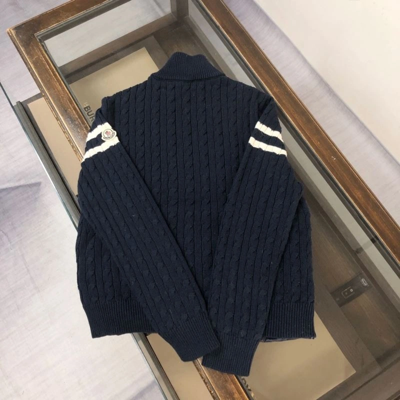 SmoothTexture Moncler Down Jackets 144952