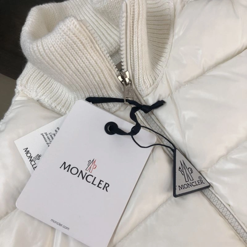 Stretchable Moncler Down Jackets 144959