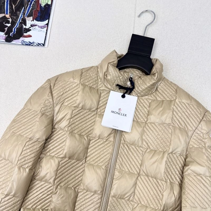 Moncler Down Jackets MultiPurpose 144938