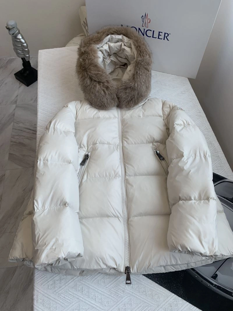 TechFriendly Moncler Down Jackets 144937