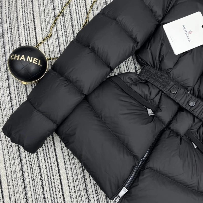 Moncler Down Jackets Durable 144931