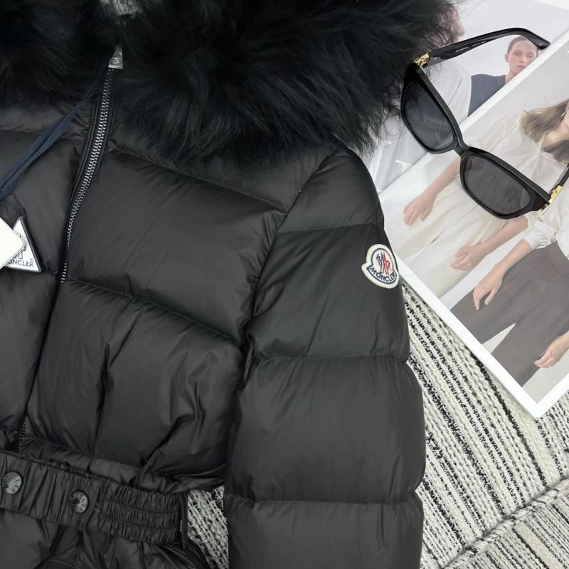Moncler Down Jackets Durable 144931