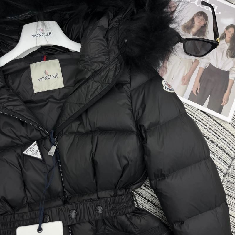 Moncler Down Jackets Durable 144931