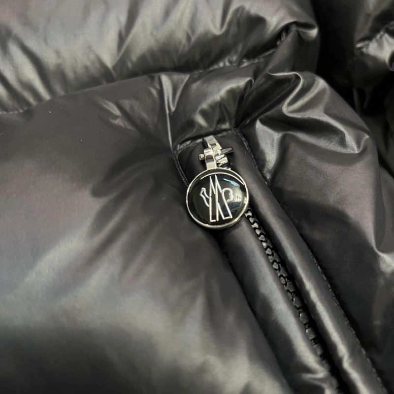 StreetReady Moncler Down Jackets 144927