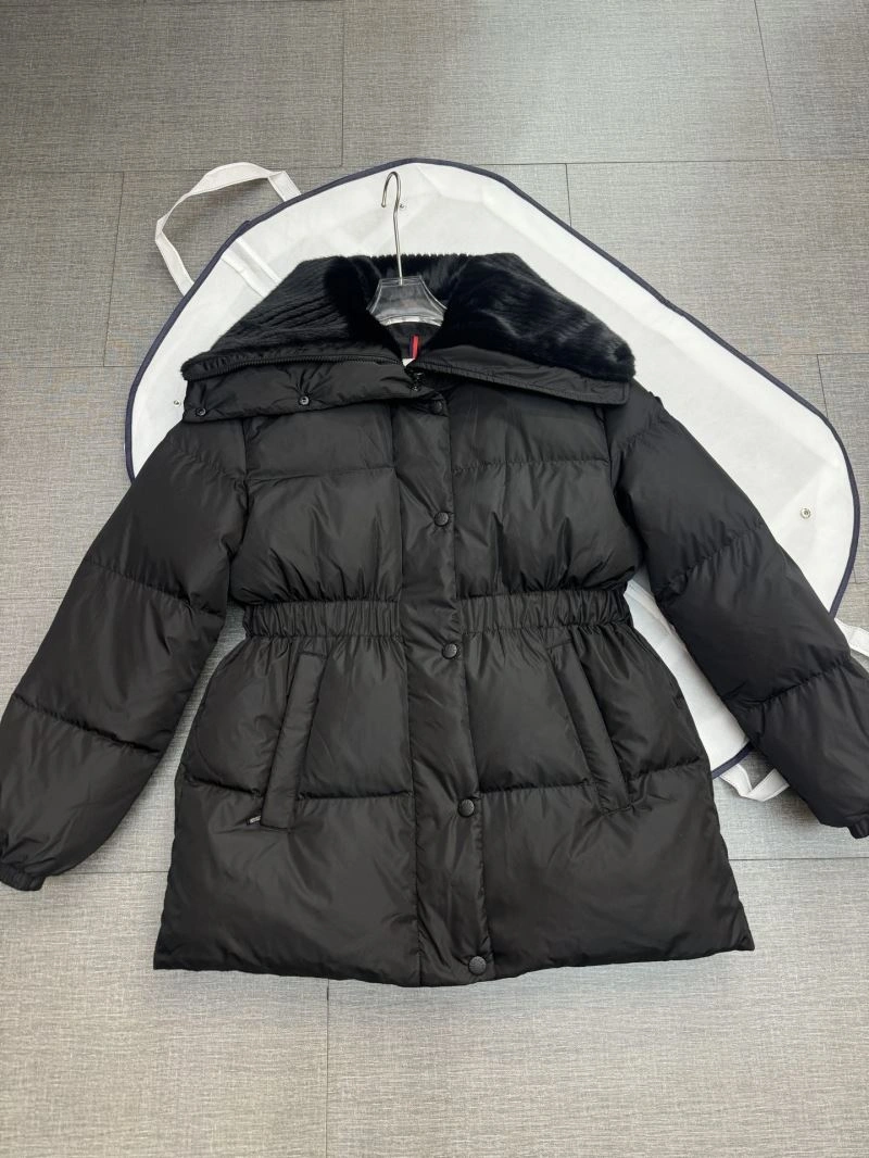 Flexible Moncler Down Jackets 144917