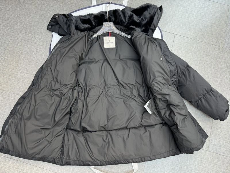 Flexible Moncler Down Jackets 144917