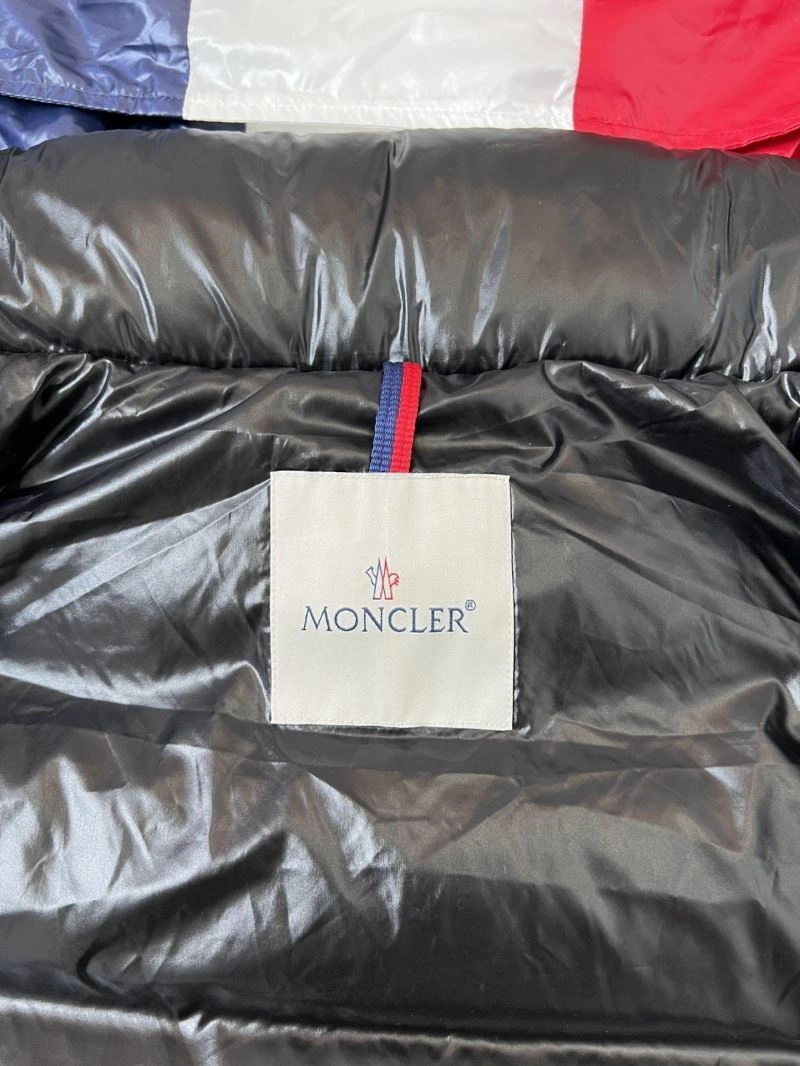 Moncler Down Jackets AllSeason 144898