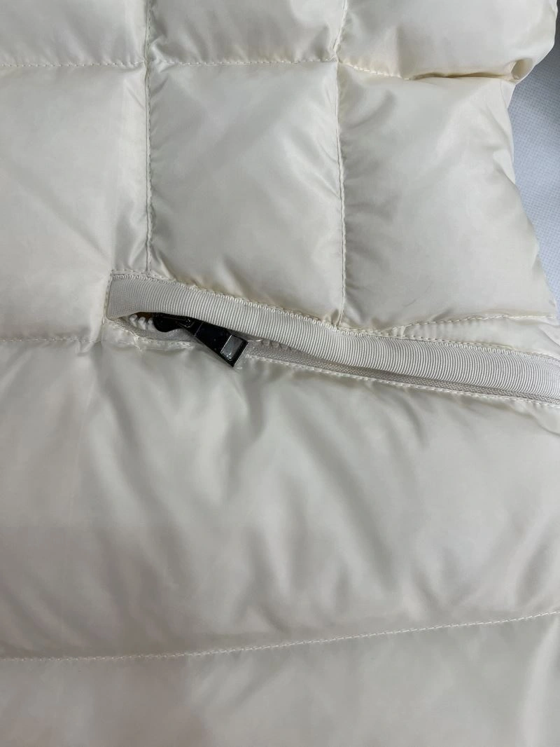 Moncler Down Jackets Practical 144924
