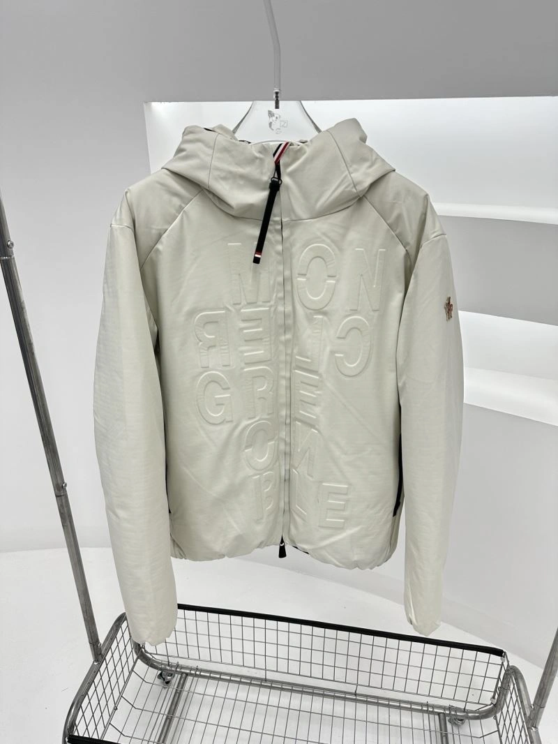 EyeCatching Moncler Down Jackets 144907