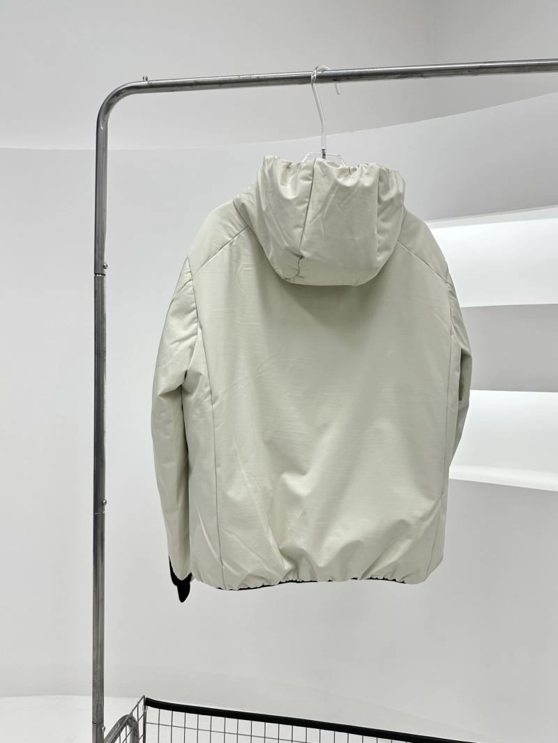 EyeCatching Moncler Down Jackets 144907