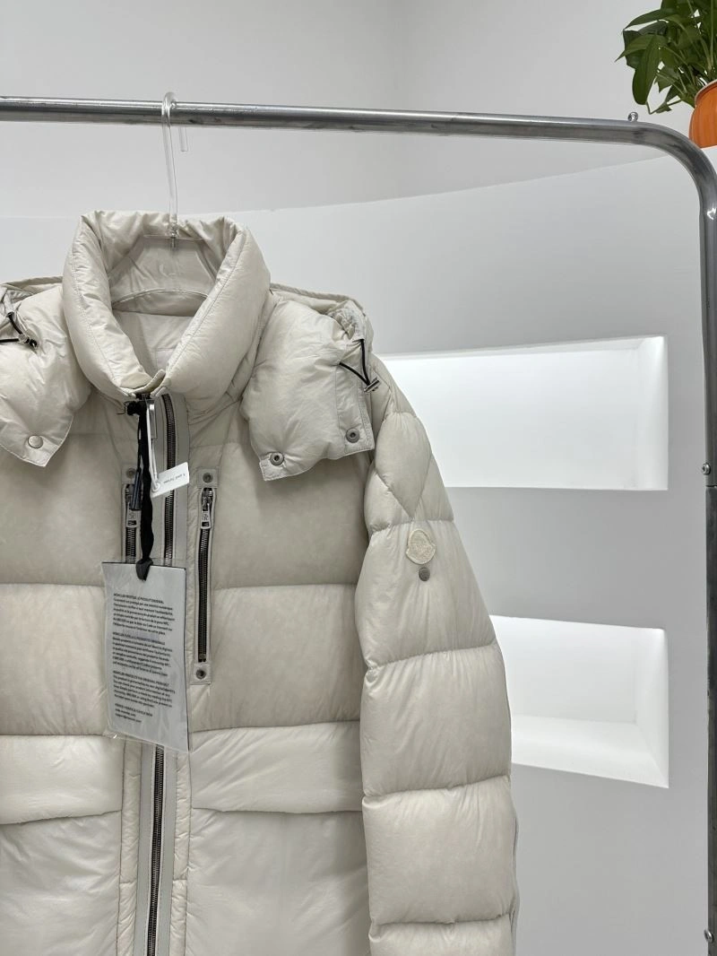 Moncler Down Jackets Bright 144890