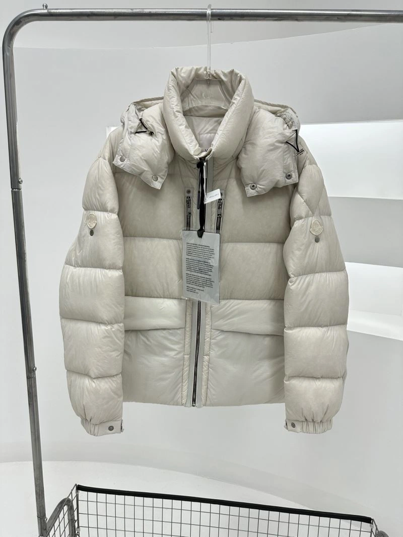 Moncler Down Jackets Bright 144890