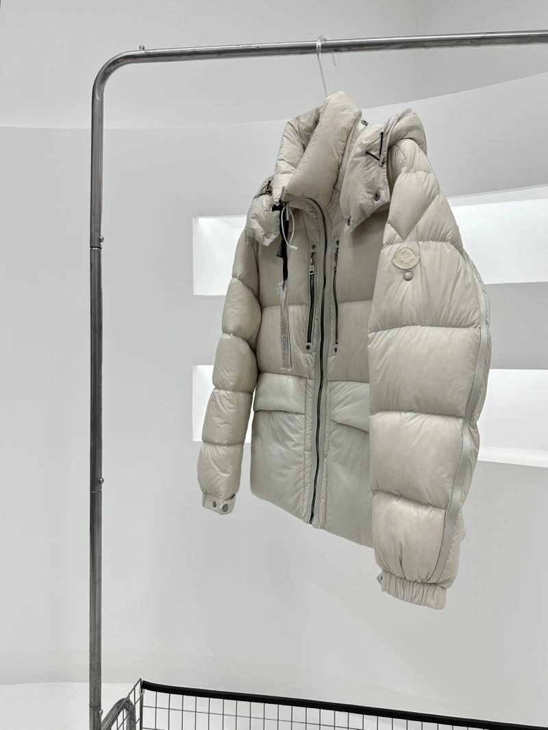 Moncler Down Jackets Bright 144890