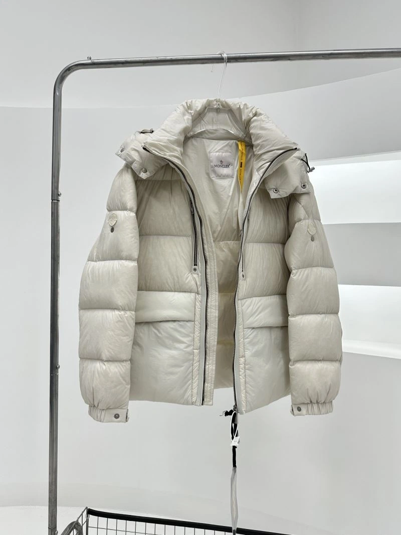 Moncler Down Jackets Bright 144890