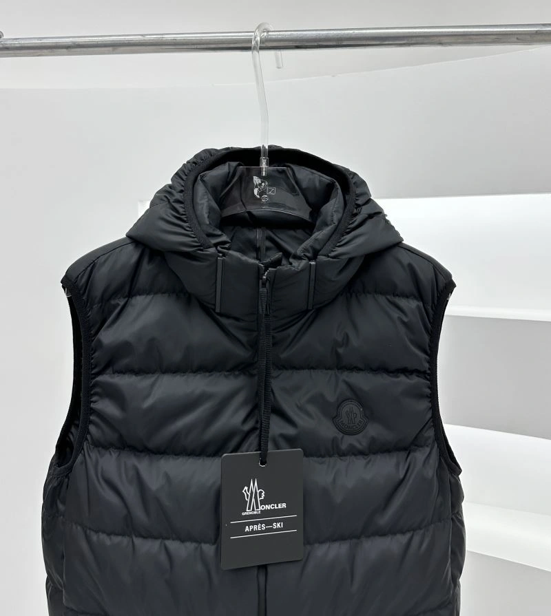 Moncler Down Jackets Soft 144886
