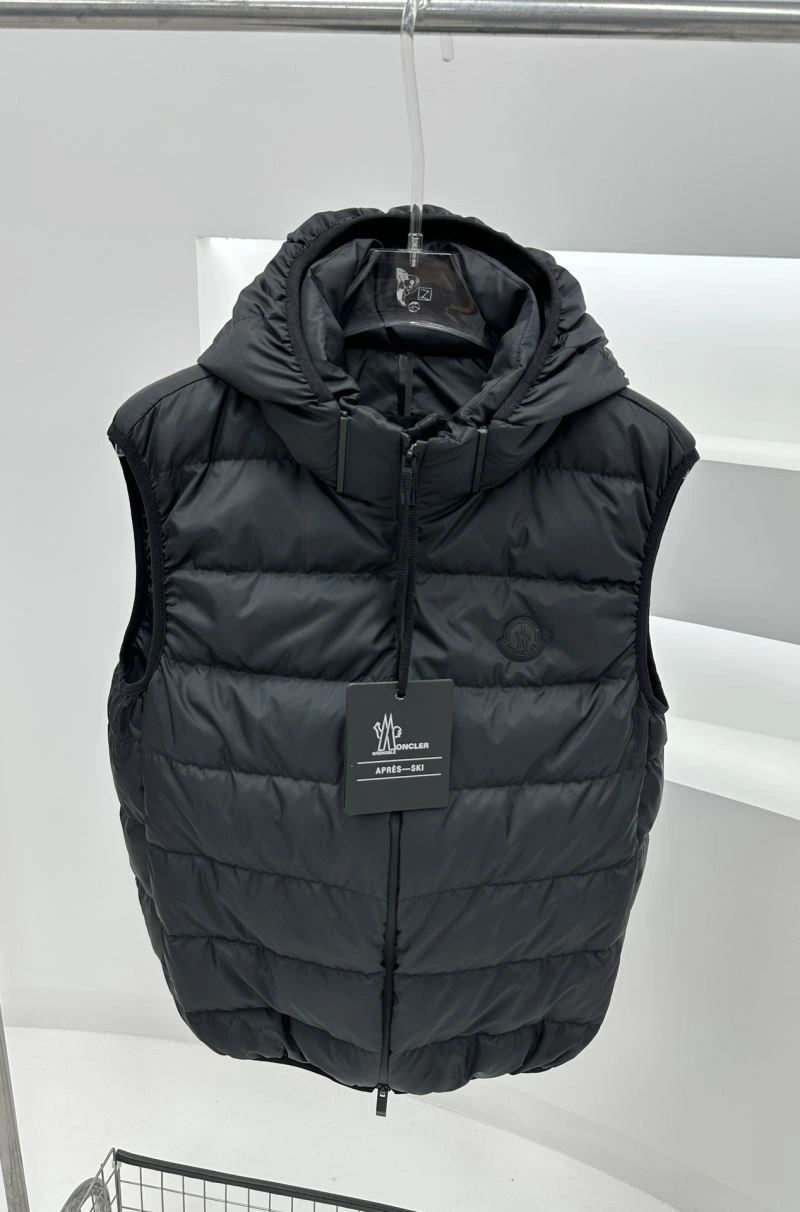 Moncler Down Jackets Soft 144886