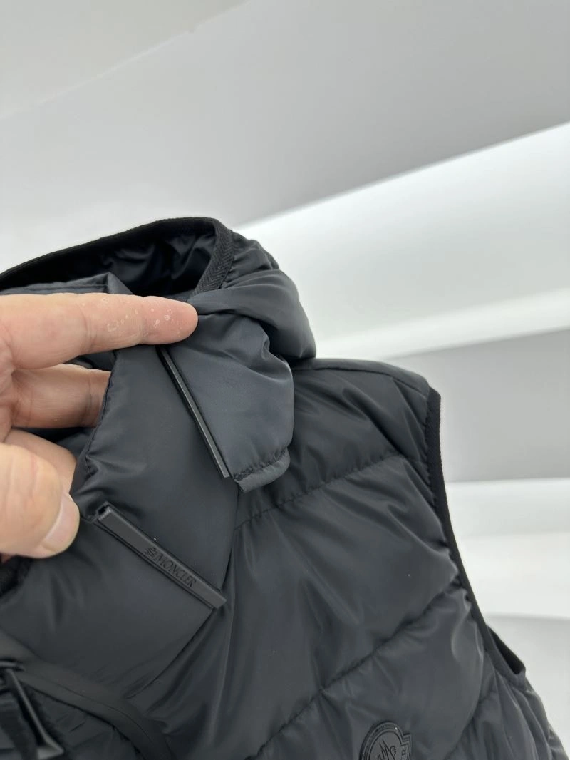 Moncler Down Jackets Soft 144886
