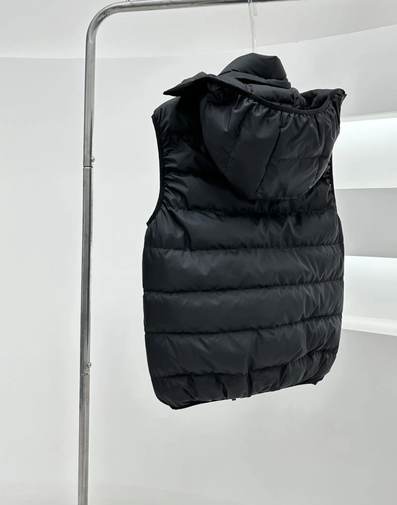 Moncler Down Jackets Soft 144886
