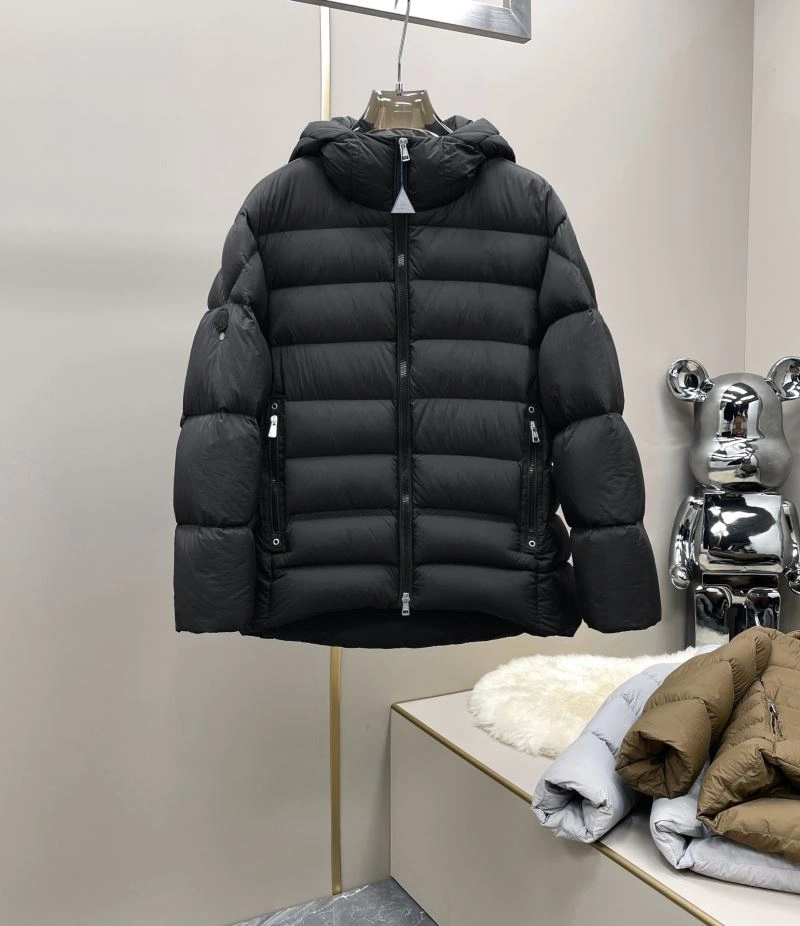 Supportive Moncler Down Jackets 144882